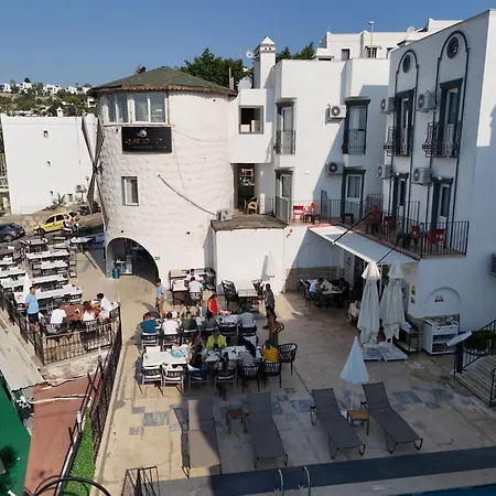 Quatro Life Szálloda Bodrum